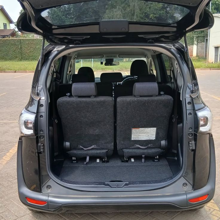 toyota sienta 2018 1500cc 8seater 2wd 1 53m fully loaded automatic 2018 year 1500 cc
